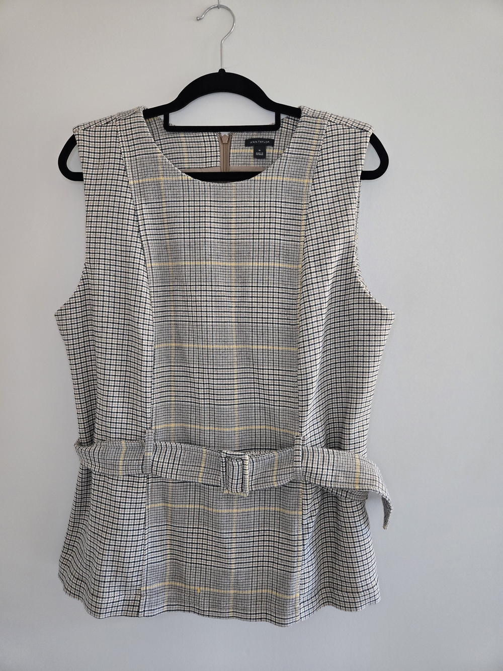 Ann Taylor plaid sleeveless tailored fit top, belted waist, black, cream, yellow